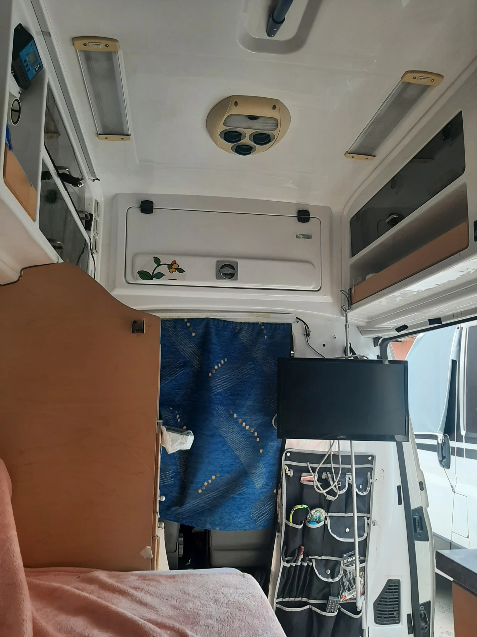 Кемпер VW Transporter4x42.5tdi, снимка 13 - Каравани и кемпери - 54015132