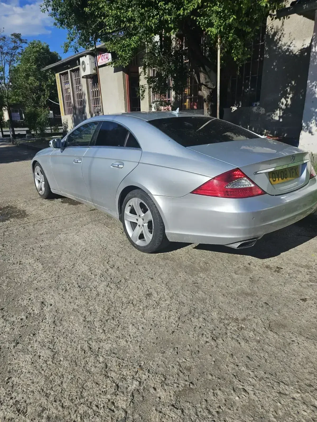 ����� �������� 320 | Mobile.bg � ����������� 2