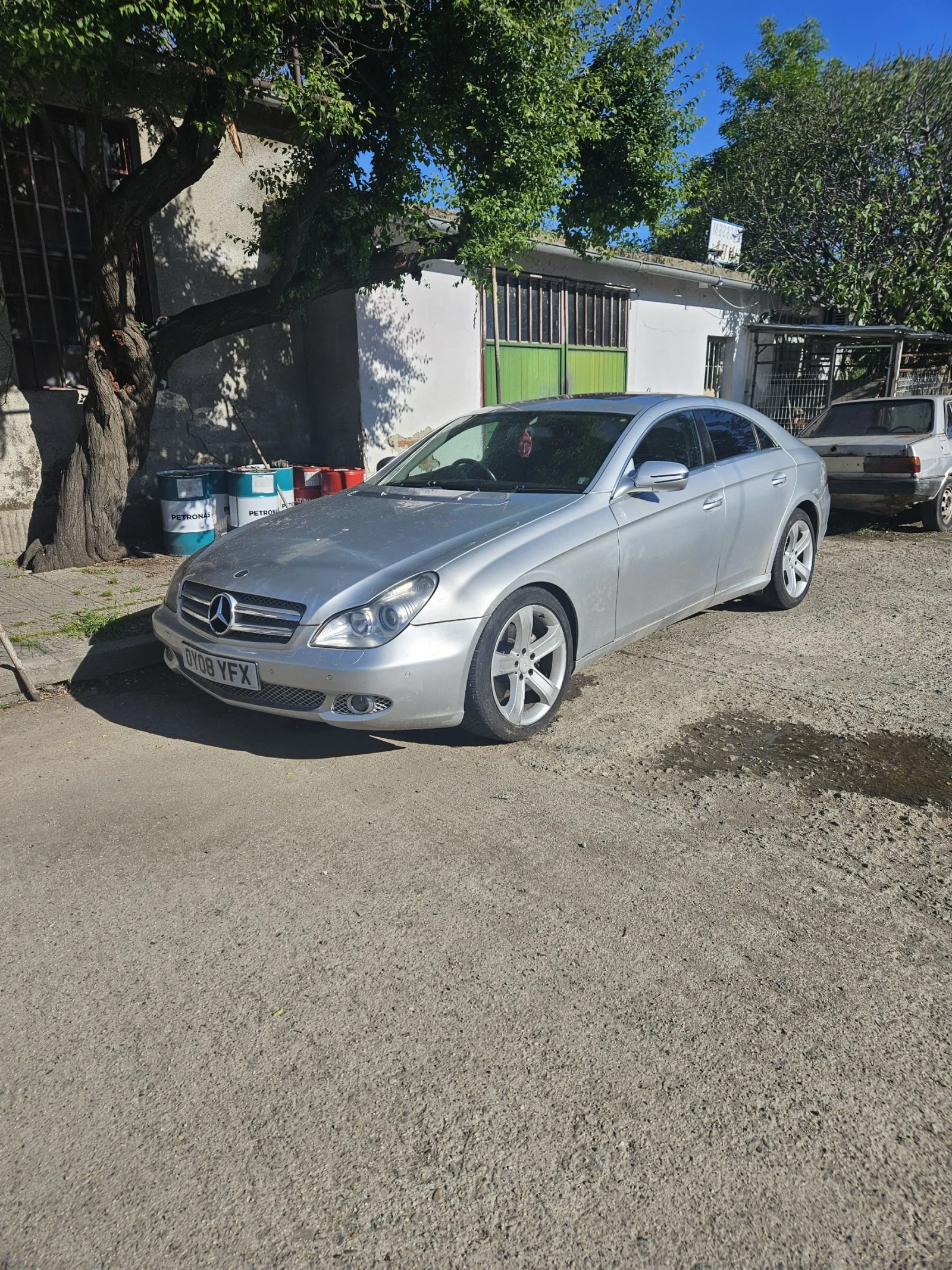 ����� �������� 320 | Mobile.bg � ����������� 3
