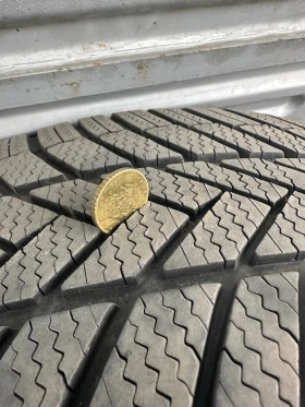 Гуми Зимни 275/45R20, снимка 1