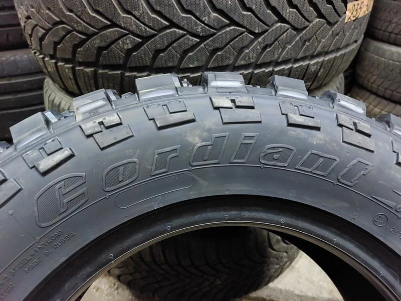 Гуми Всесезонни 205/70R15, снимка 4 - Гуми и джанти - 36274283