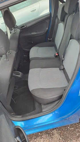 Peugeot 206 1.4 HDI 68кс. РЕАЛНИ КИЛОМЕТРИ!!!, снимка 15