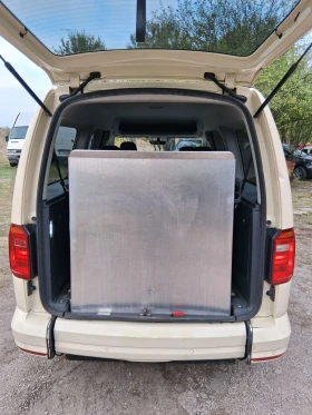 Обява за продажба на VW Caddy Инвалидна Рампа 2018г 2.0тди Автоматик  ~24 800 лв. - изображение 11 | Auto.bg Обява за продажба на VW Caddy Инвалидна Рампа 2018г 2.0тди Автоматик  ~24 800 лв. - изображение 11