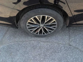 VW Jetta * Highline * 2 КЛЮЧА * ШИБИДАХ * ПОДГРЕВ * CARPLAY - 9700 € / 18971.55 лв. - 16596034 6