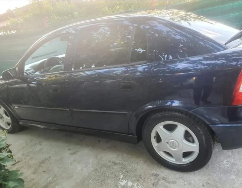 Opel Astra 2000/136кс, снимка 11 - Автомобили и джипове - 47914498