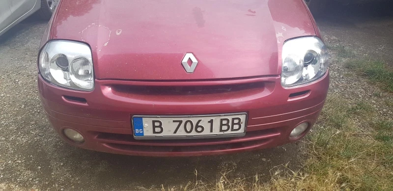 Renault Clio, снимка 3 - Автомобили и джипове - 48335987