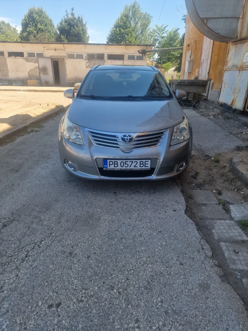 Toyota Avensis 1.8 с газ , снимка 2 - Автомобили и джипове - 49652355