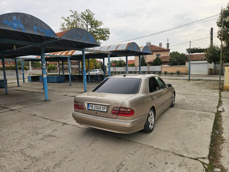 Mercedes-Benz E 320, снимка 6 - Автомобили и джипове - 51946147