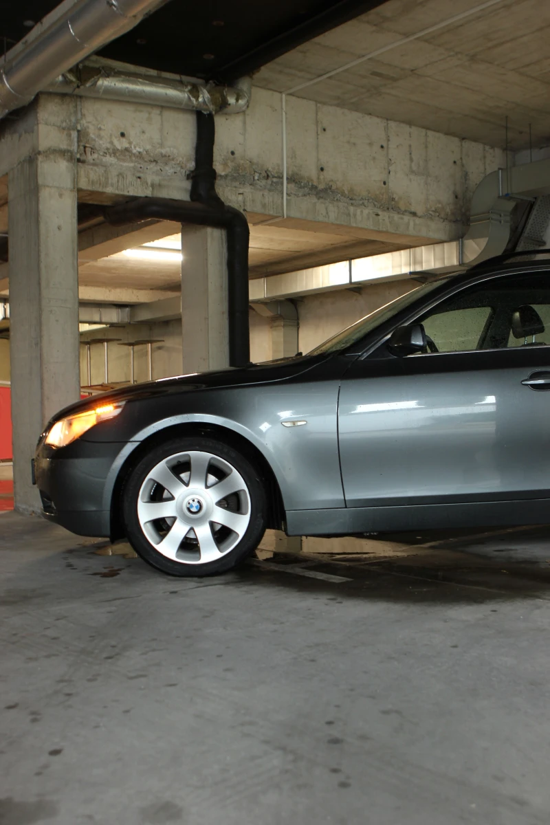 BMW 525 d Panorama/HeadUp, снимка 3 - Автомобили и джипове - 52160883