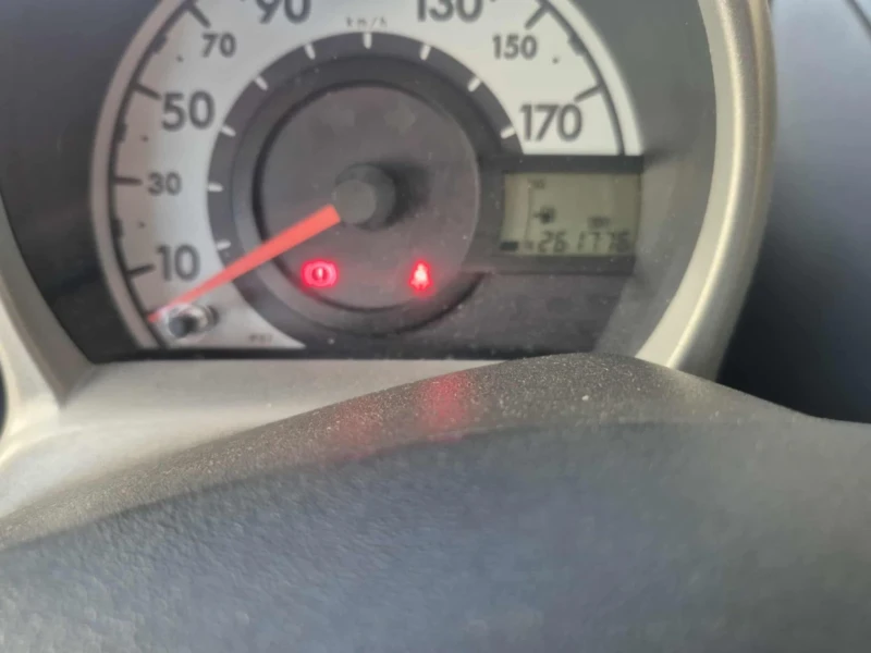 Toyota Aygo, снимка 8 - Автомобили и джипове - 52772956