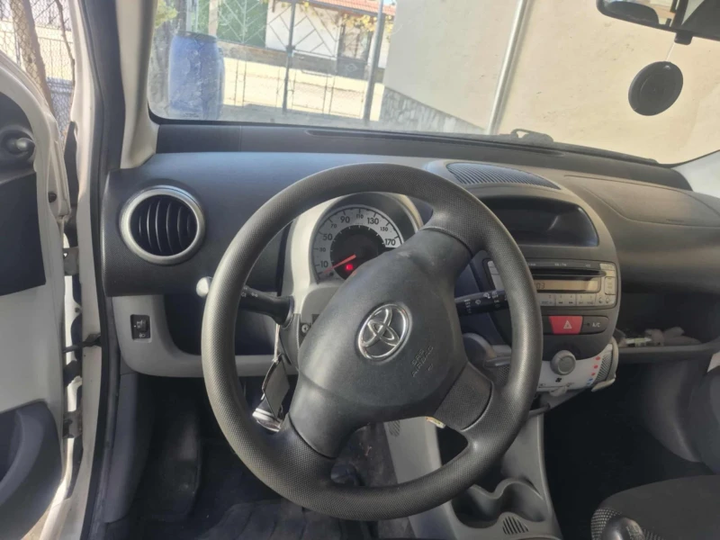 Toyota Aygo, снимка 7 - Автомобили и джипове - 52772956