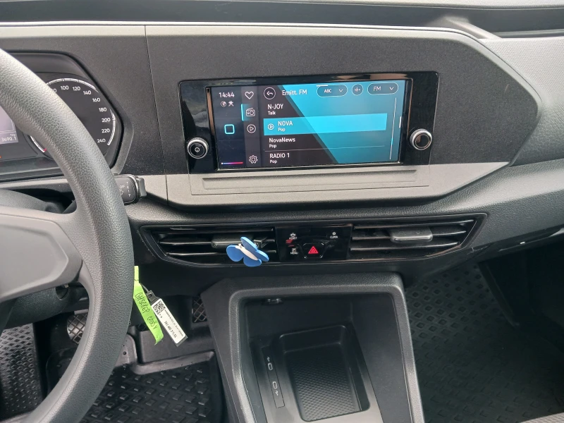 VW Caddy MAXI= 2.0 TDI= , снимка 11 - Автомобили и джипове - 52506509