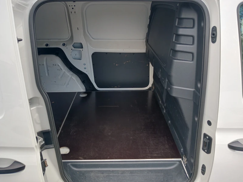 VW Caddy MAXI= 2.0 TDI= , снимка 15 - Автомобили и джипове - 52506509