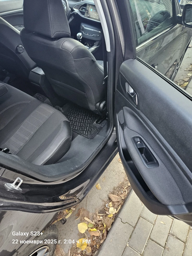 Peugeot 308, снимка 12 - Автомобили и джипове - 52664244