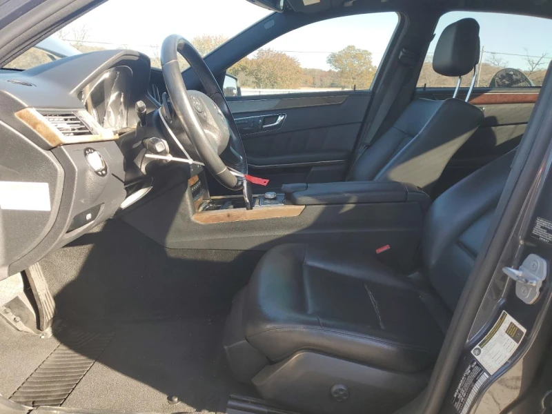 Mercedes-Benz E 350  4MATIC / КОЖА / ПОДГРЕВ / Keyless /, снимка 7 - Автомобили и джипове - 52670145