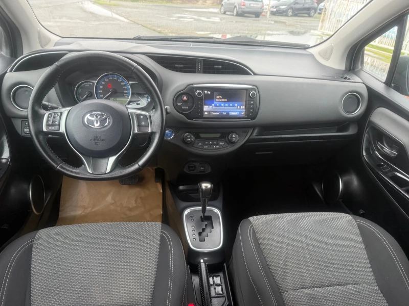 Toyota Yaris 1.5 HYBRID ШВЕЙЦАРИЯ, снимка 7 - Автомобили и джипове - 53039460