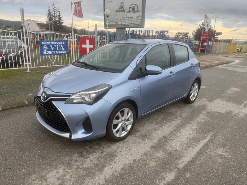 Toyota Yaris 1.5 HYBRID ШВЕЙЦАРИЯ