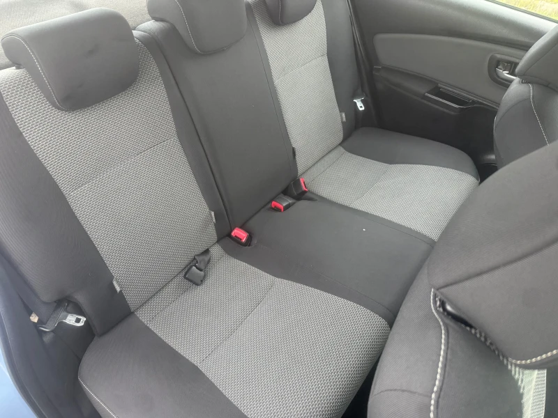 Toyota Yaris 1.5 HYBRID ШВЕЙЦАРИЯ, снимка 12 - Автомобили и джипове - 53039460