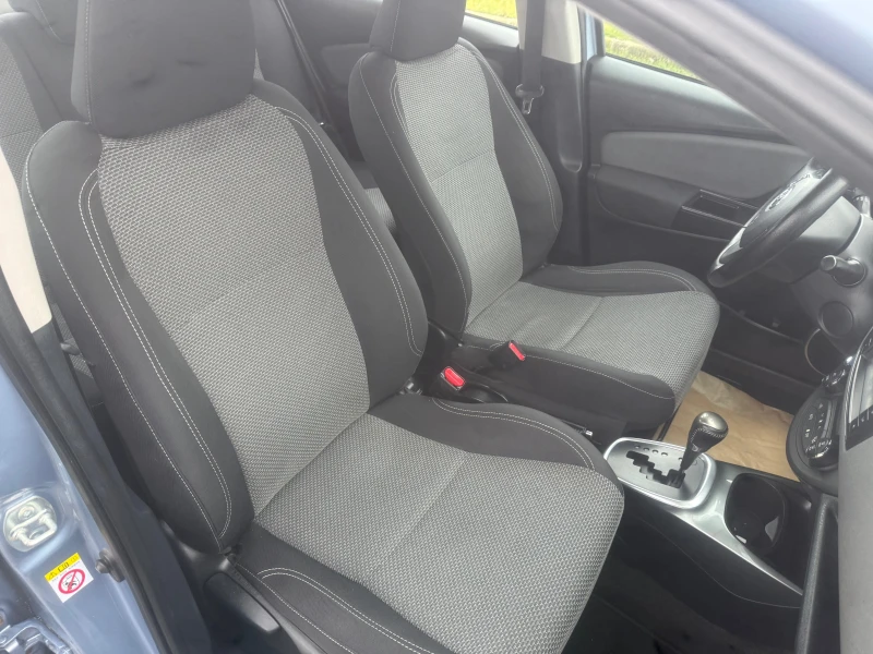 Toyota Yaris 1.5 HYBRID ШВЕЙЦАРИЯ, снимка 11 - Автомобили и джипове - 53039460