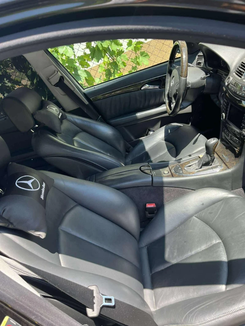 Mercedes-Benz E 500, снимка 8 - Автомобили и джипове - 53261139