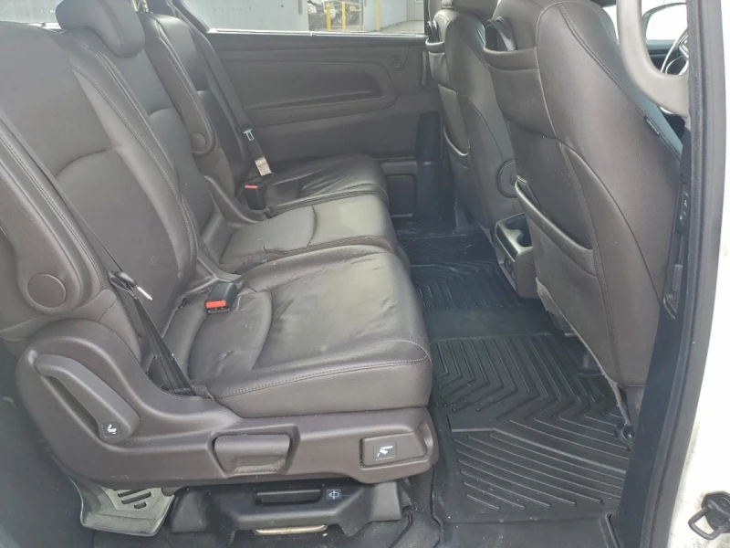 Honda Odyssey 3.5l Touring, снимка 11 - Автомобили и джипове - 53346432