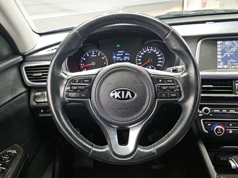 Kia K5, снимка 13 - Автомобили и джипове - 52480870