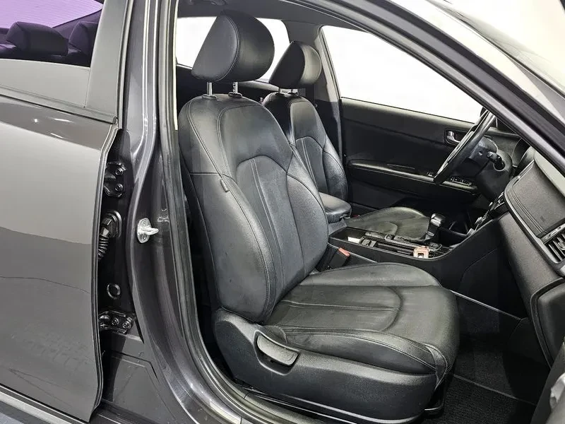 Kia K5, снимка 12 - Автомобили и джипове - 52480870