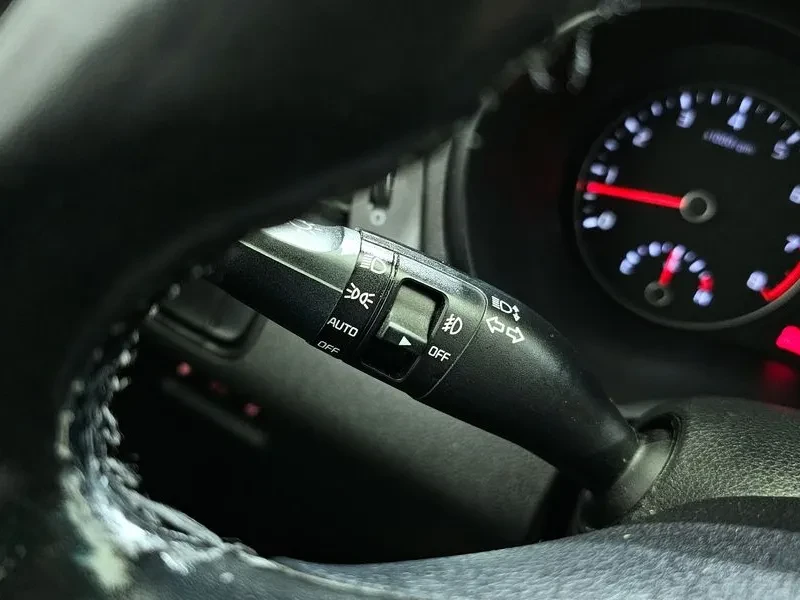 Kia K5, снимка 16 - Автомобили и джипове - 52480870