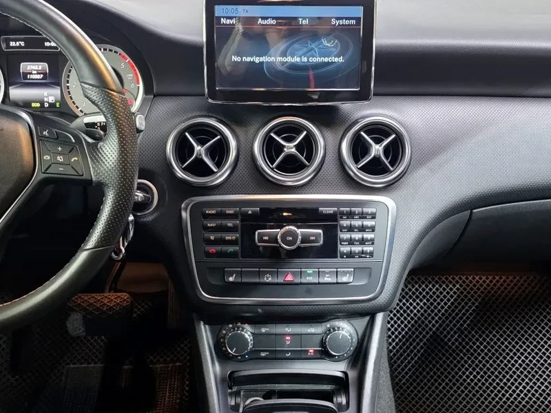 Mercedes-Benz A 200 2.0, снимка 14 - Автомобили и джипове - 54279055