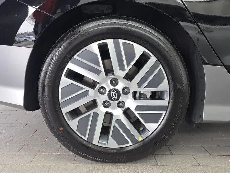 Hyundai Ioniq 6 LONG RANGE EXCLUSIVE, снимка 5 - Автомобили и джипове - 55220039