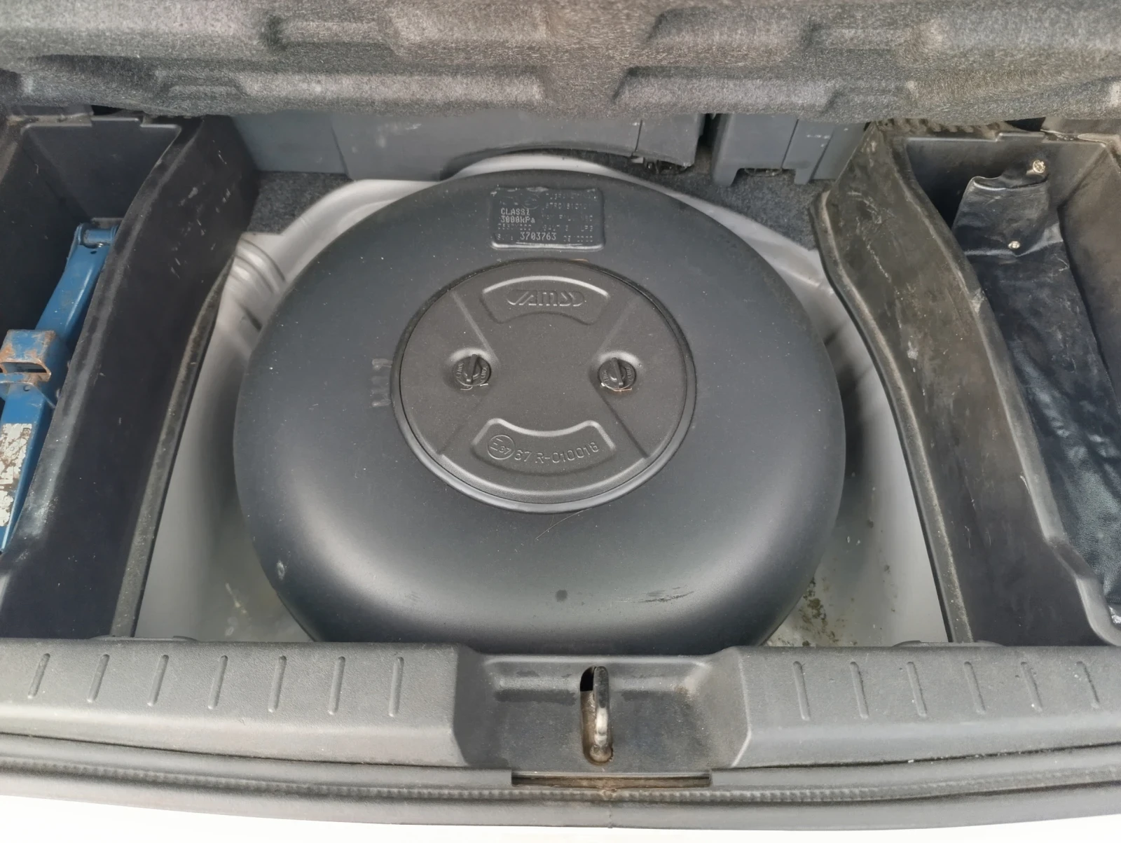Toyota Yaris 1.3 VVTI Automatic  Газ - изображение 8