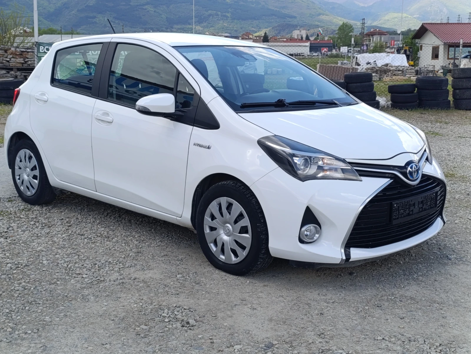 Toyota Yaris 1.5 Hybrid Active Automatic  - изображение 5