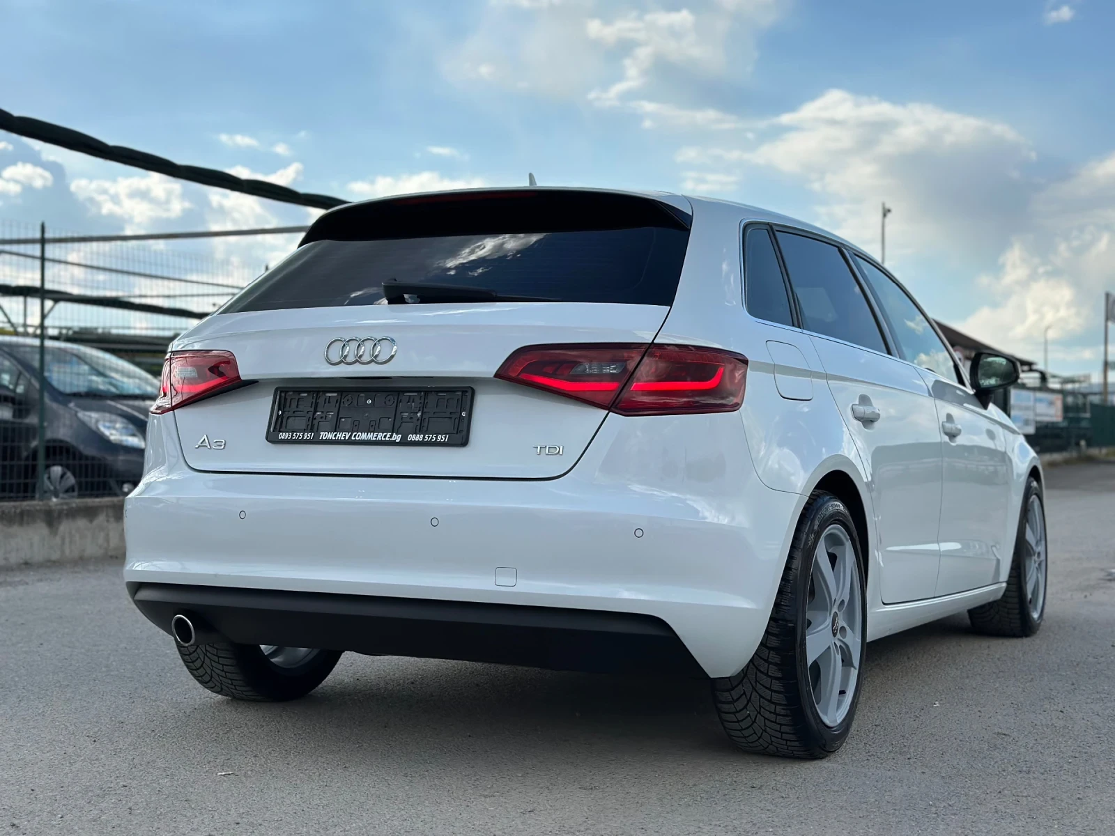 Audi A3 1.6-TDI-LED-XENON-BI XENON-TOP-NEW-NAVI-PARKTRONIK - изображение 6
