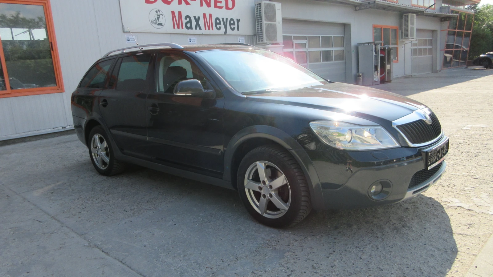Skoda Octavia SCOUT-2.0-TDI-4x4 - изображение 3