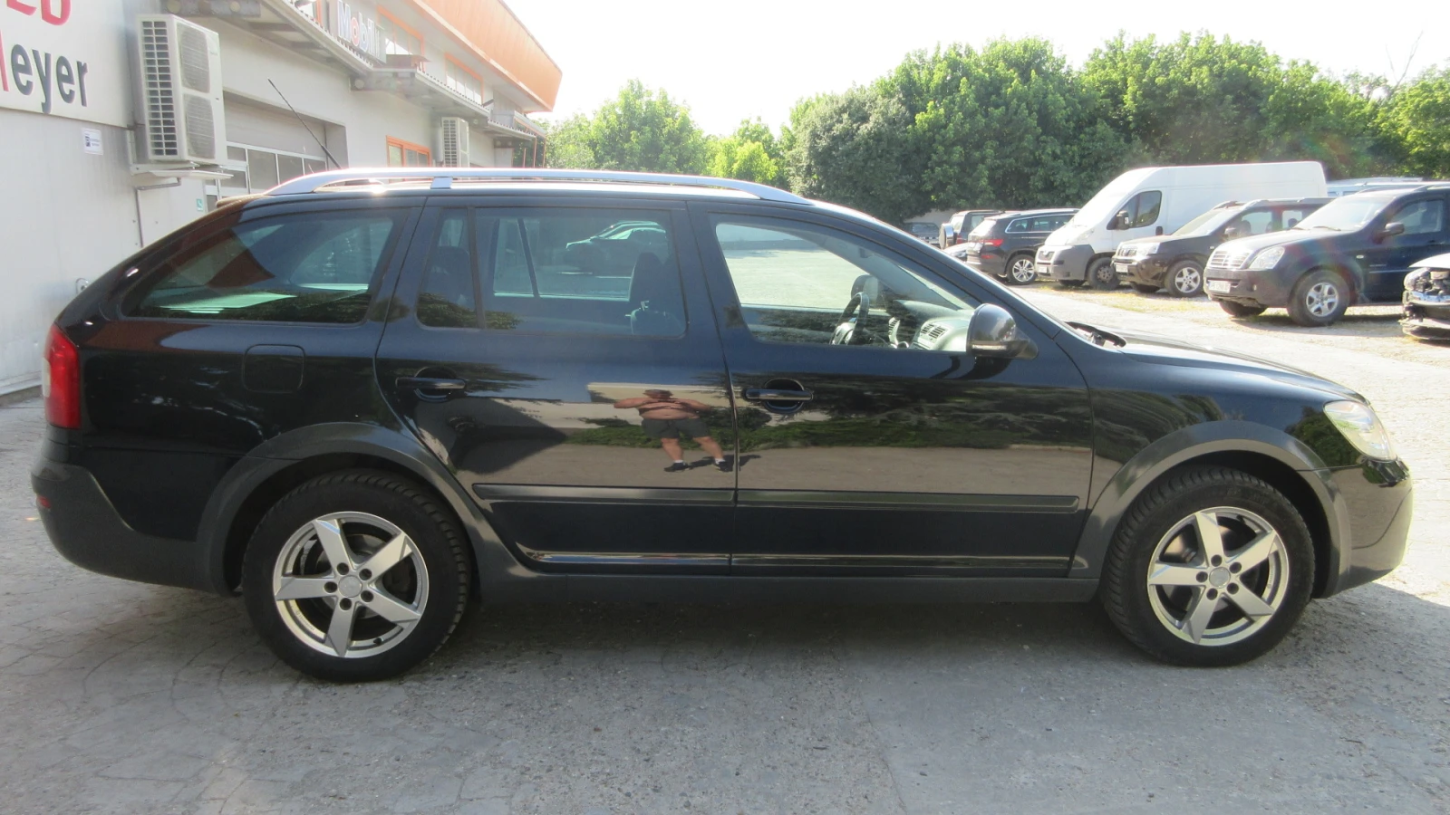 Skoda Octavia SCOUT-2.0-TDI-4x4 - изображение 4