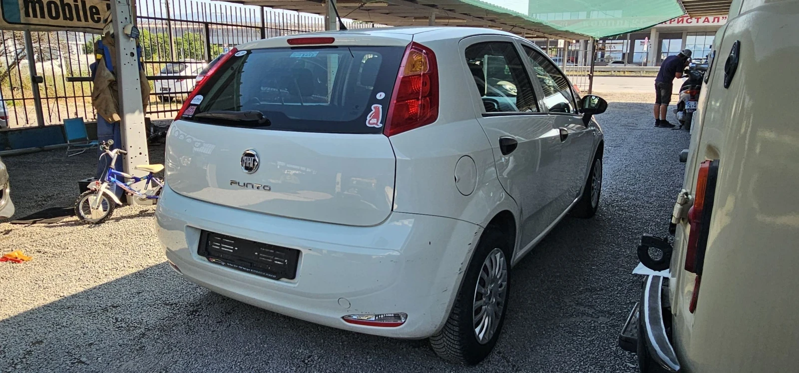Fiat Punto Euro6b 1.2i КЛИМАТИК  - изображение 10
