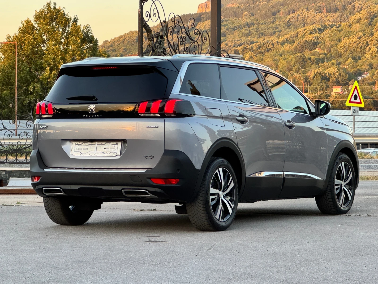 Peugeot 5008 1.6 BLUEHDI GT-Line 6+ 1 - изображение 4