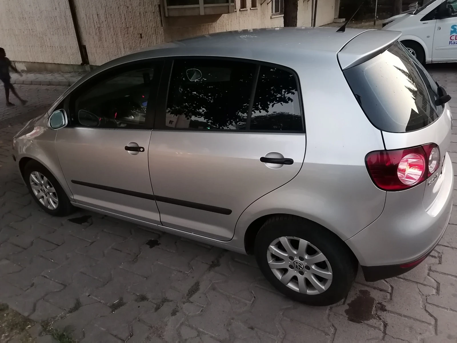 VW Golf 1.9TDI/105BKC/Автоматик/Плюс - изображение 8