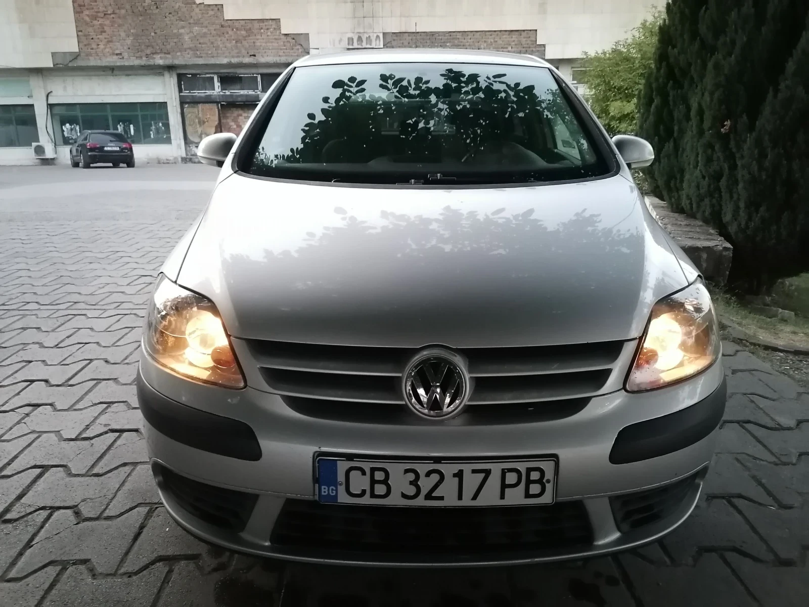 VW Golf 1.9TDI/105BKC/Автоматик/Плюс - изображение 2