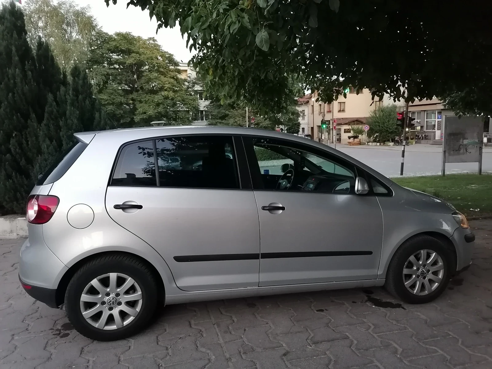 VW Golf 1.9TDI/105BKC/Автоматик/Плюс - изображение 4