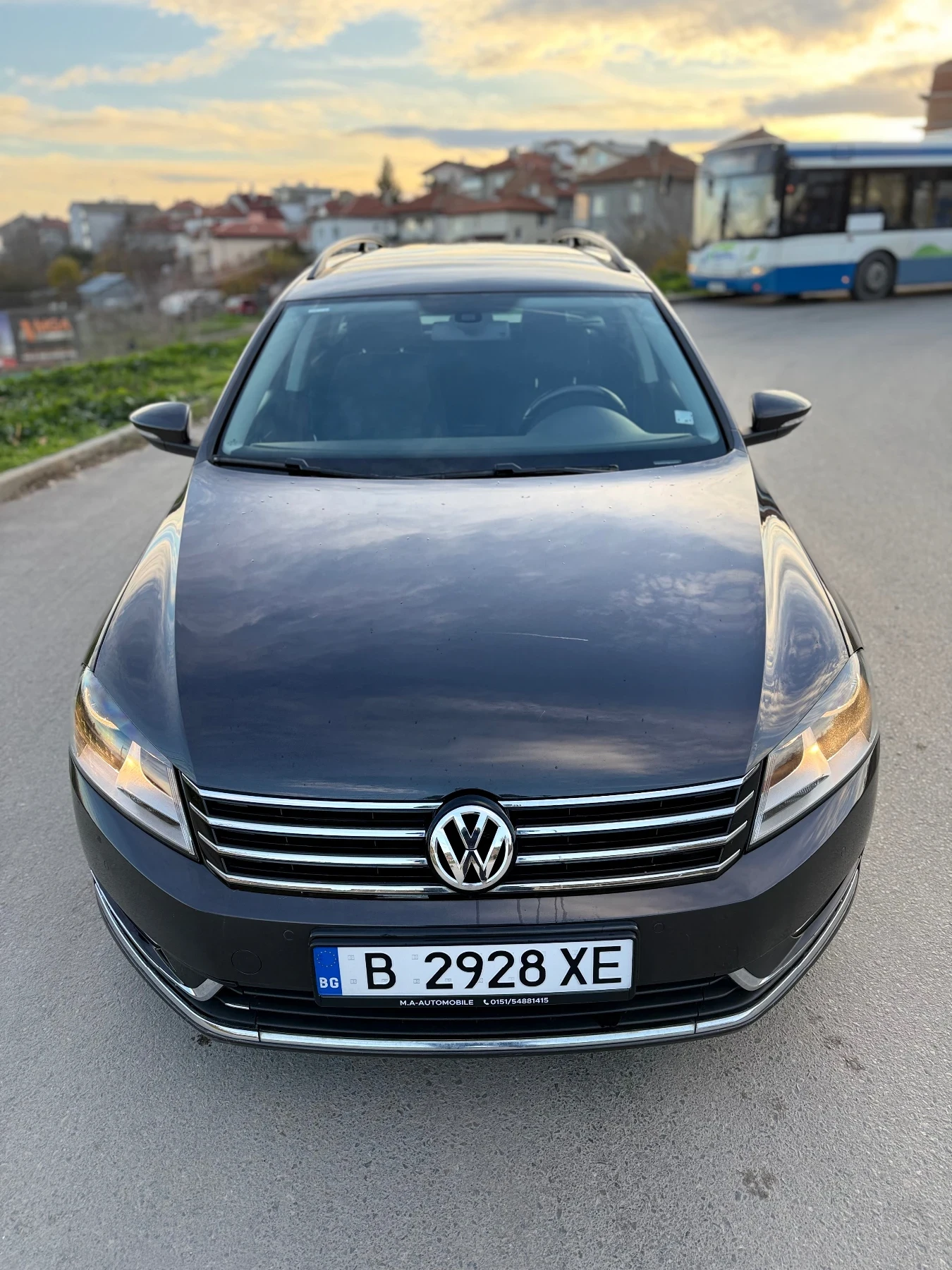 VW Passat 2.0 TDI DSG HighLine Start-Stop Климатроник 220000 - изображение 9