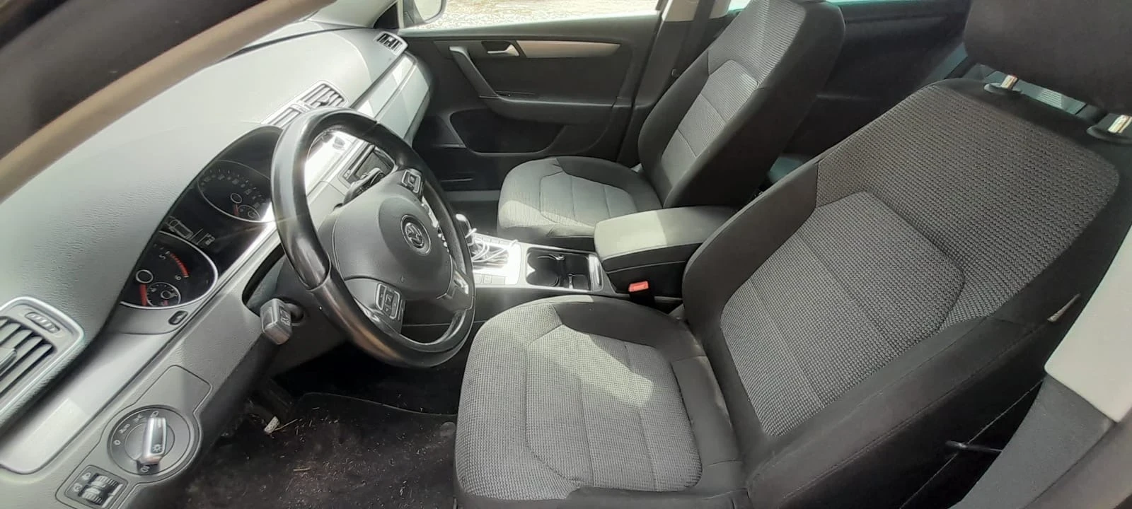 VW Passat 2.0 TDI DSG HighLine Start-Stop Климатроник 220000 - изображение 5