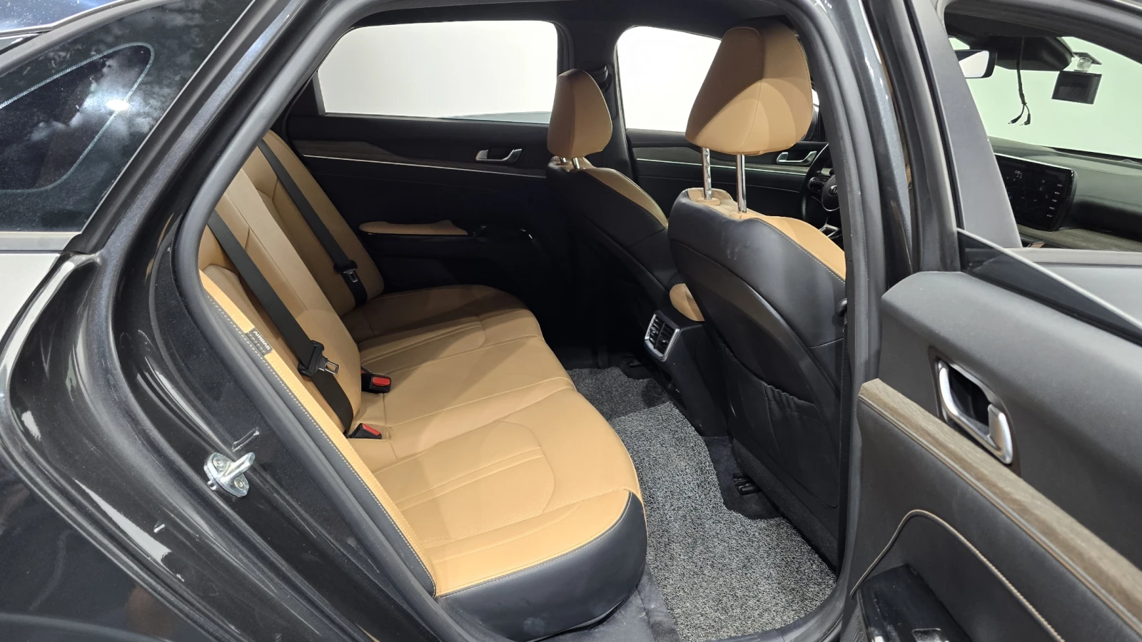 Kia K5 2.0 NOBLESSE autogeorge.com | Mobile.bg � ����������� 12