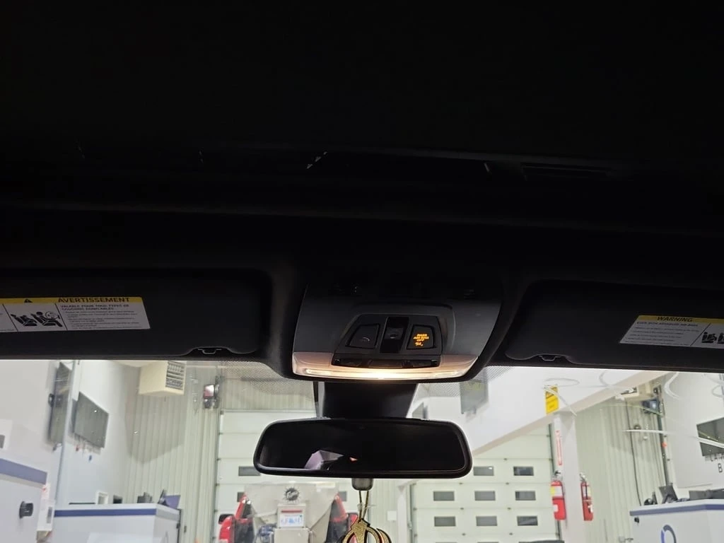 BMW 330 * 330I XDRIVE * CARFAX *    | Mobile.bg   13