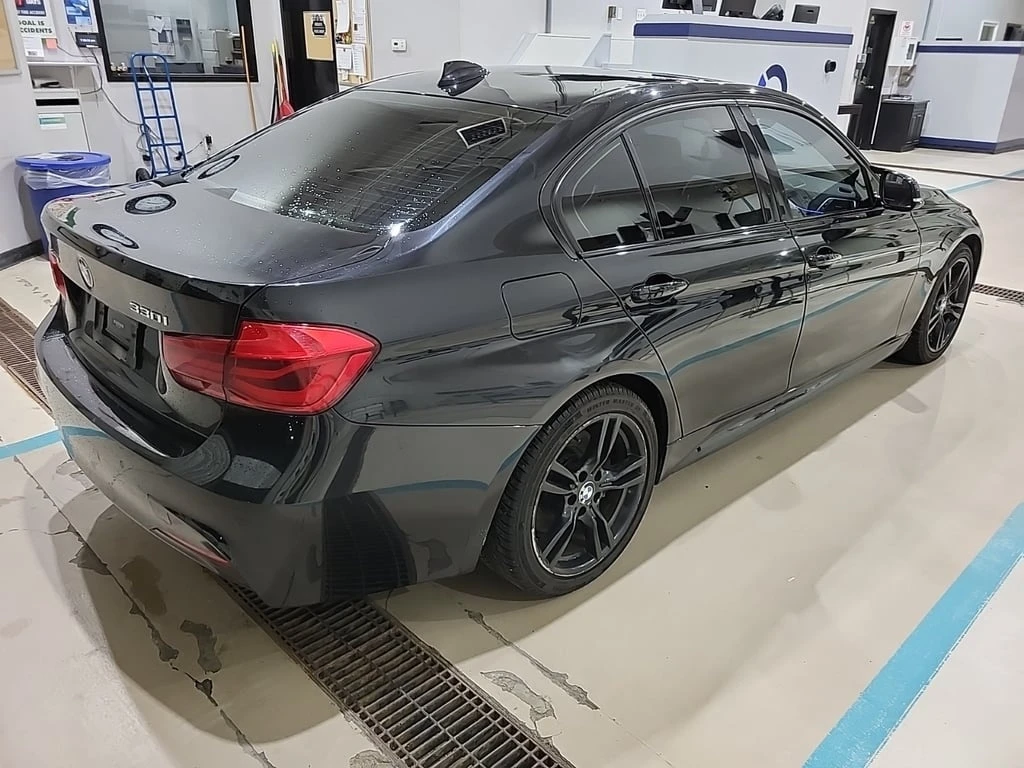 BMW 330 * 330I XDRIVE * CARFAX *    | Mobile.bg   3