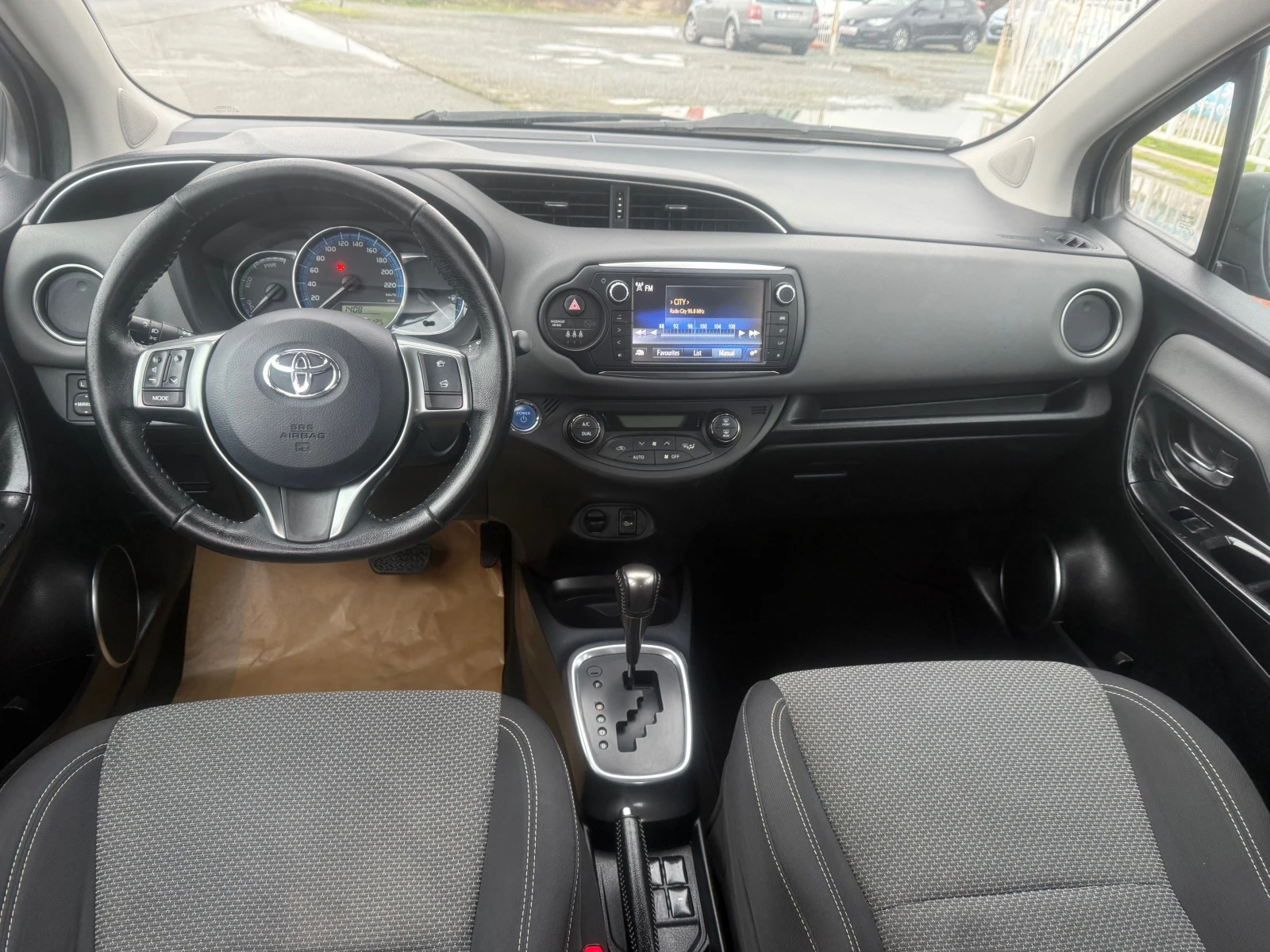 Toyota Yaris 1.5 HYBRID ��������� | Mobile.bg � ����������� 7