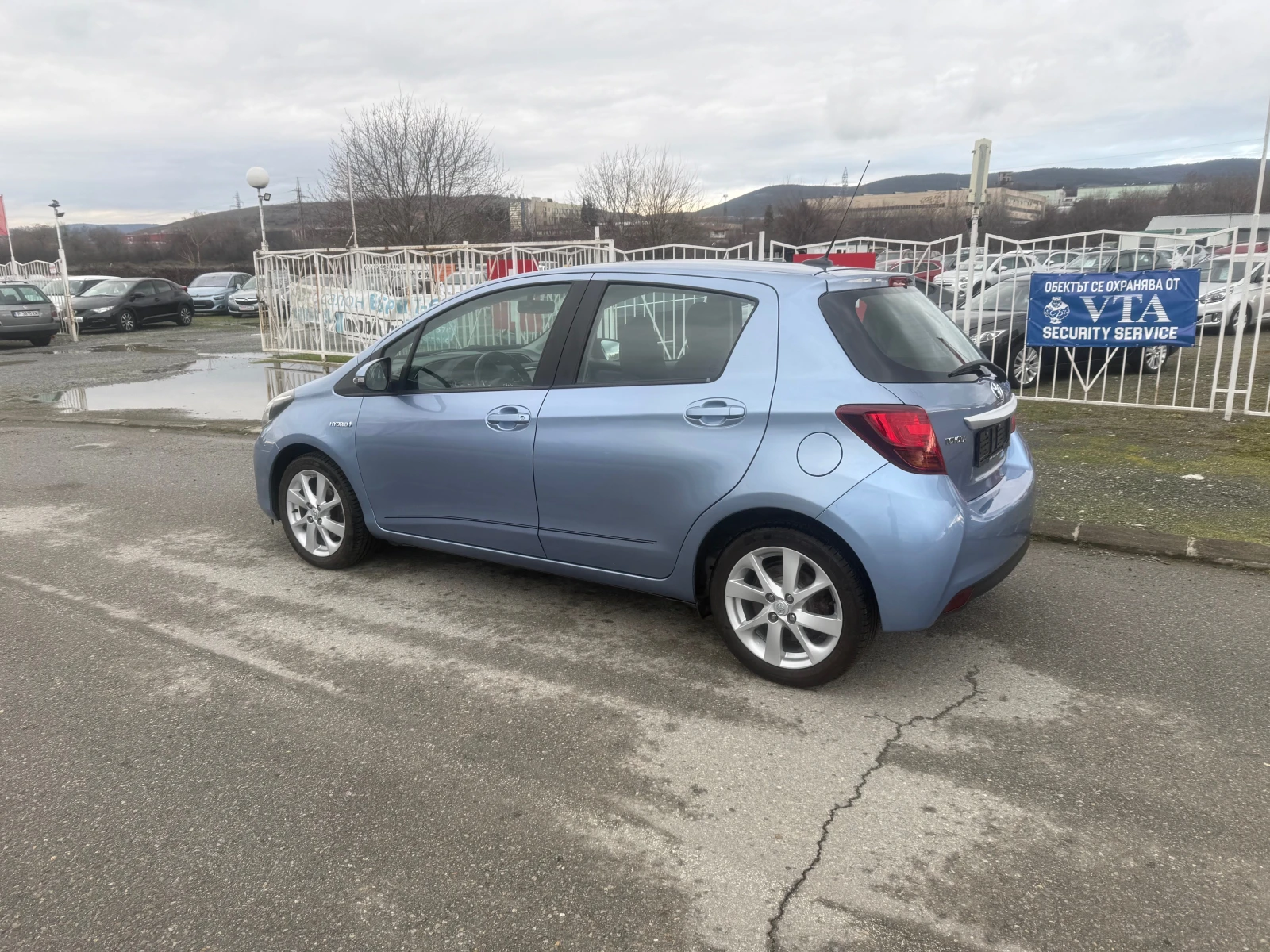 Toyota Yaris 1.5 HYBRID ��������� | Mobile.bg � ����������� 2