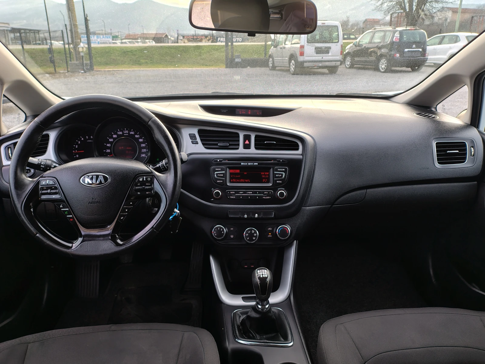 Kia Ceed 1.4 CRDI | Mobile.bg � ����������� 13