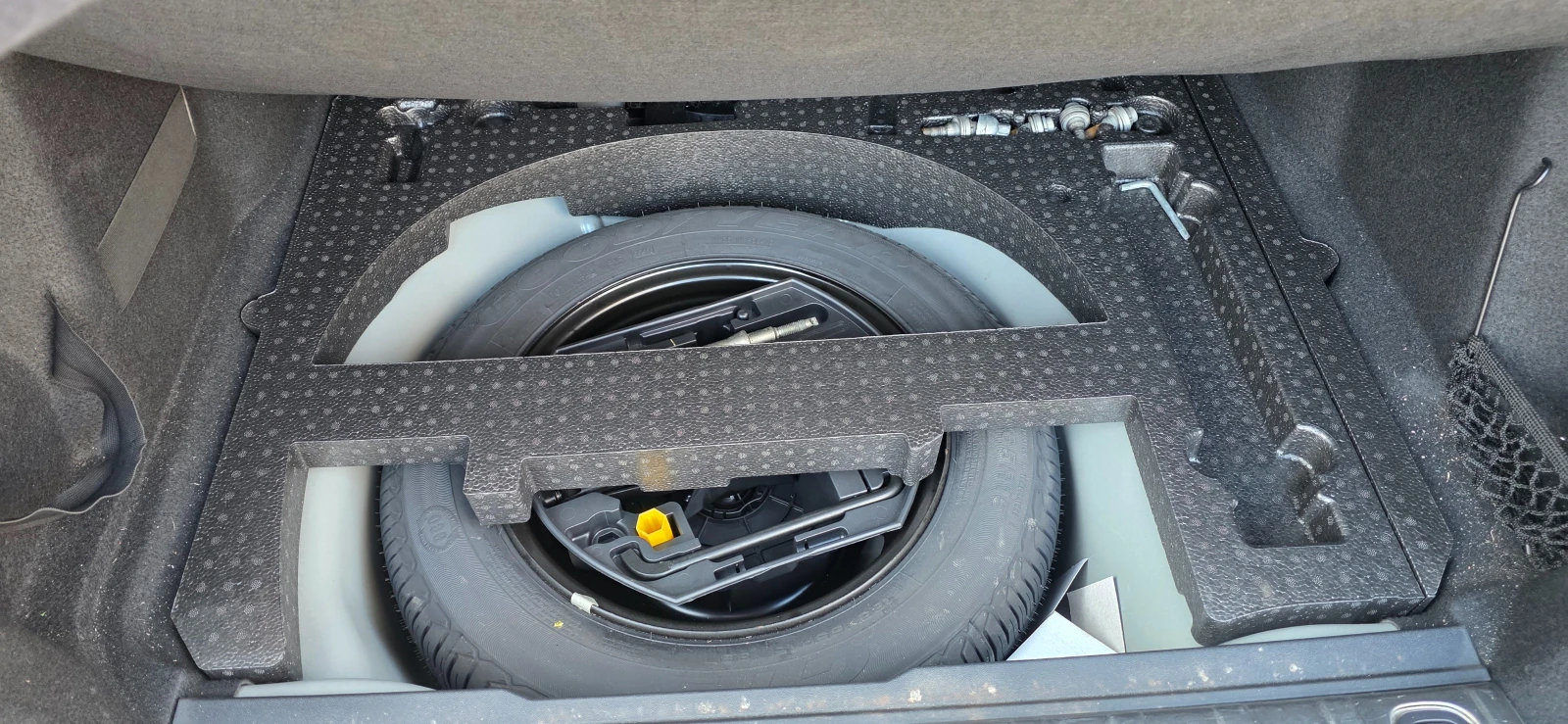 Peugeot 2008 1.2 PureTech ��������� EAT6 | Mobile.bg � ����������� 13