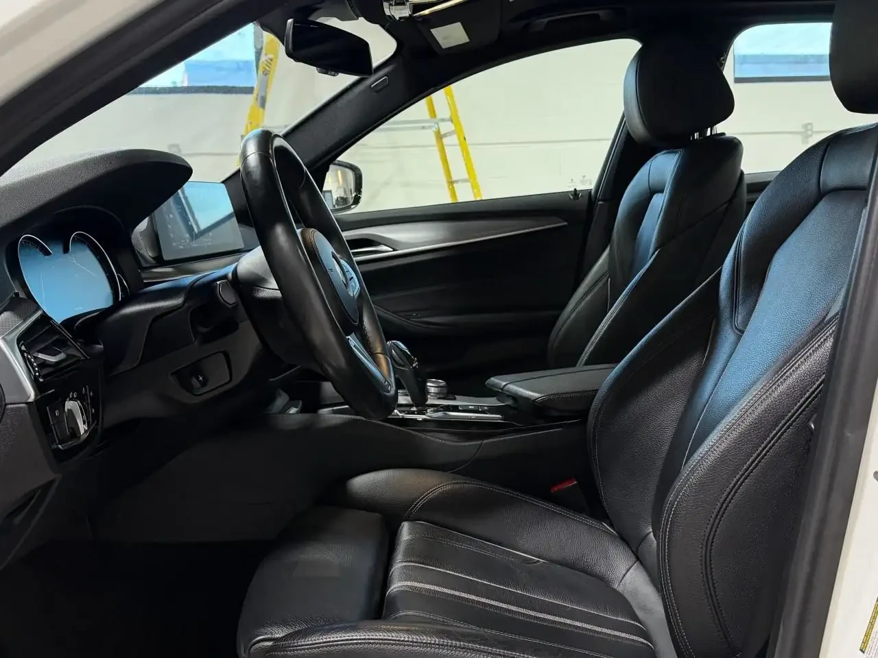 BMW 530 xDrive MSPORT * CARFAX* ����� �� �����������*  | Mobile.bg � ����������� 11